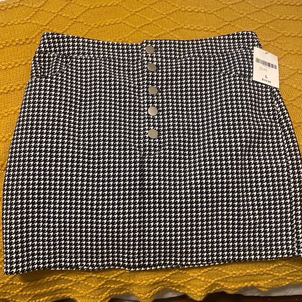 Super cute plaid skirt! Selling only because some reason I never get to wear it!